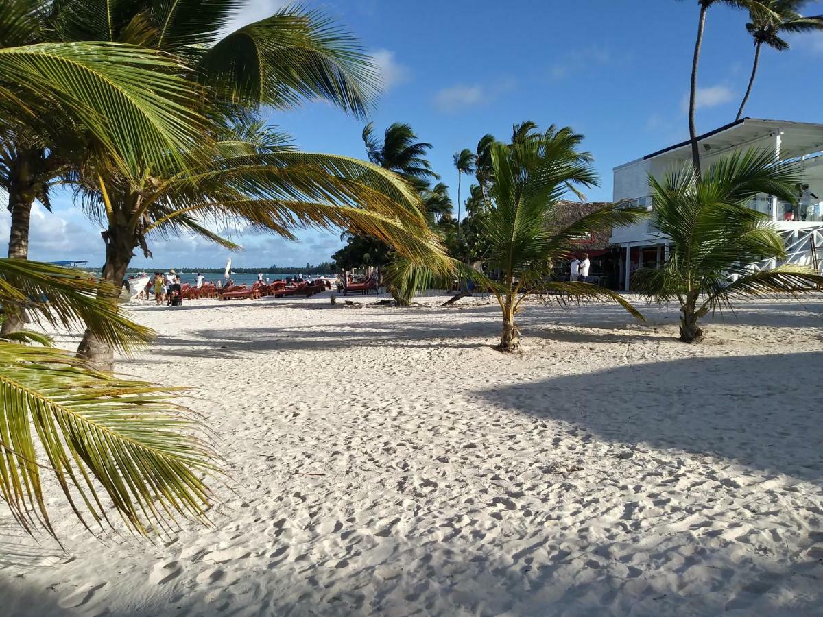Mel Bavaro Beach, Share *
